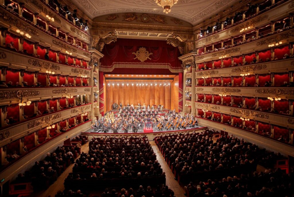 La Filarmonica della Scala a Reggio Emilia a febbraio 2024 per un triplice anniversario: Musica/Realtà, Luigi Nono e Claudio Abbado.